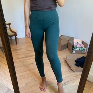 Outdoor voices Core 7/8 Legging, Evergreen size small